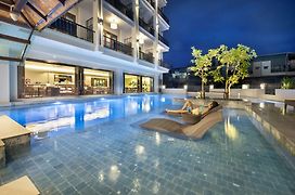 Monkham Village Hat Yai