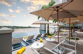 Noom Hotel Abidjan Plateau