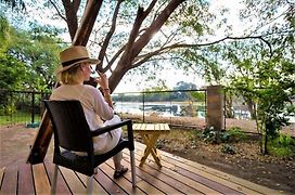 The Waterfront, Maun