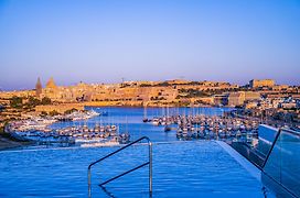 Grands Suites Hotel And Spa Sliema