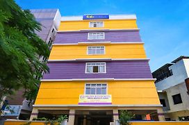 Fabhotel Golden Hitech - Nr Hitech City