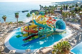 Star Beach Village & Water Park