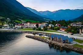 Grand Hotel Skei - Unike Hoteller