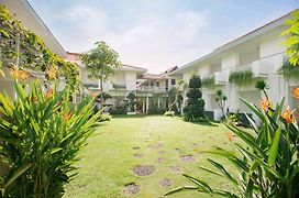 Lpp Convention Hotel Demangan