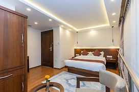 Apex Business Hotel - Tribhuvan International Airport, Kathmandu