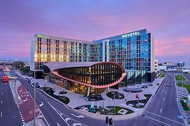 Novotel Melbourne Airport