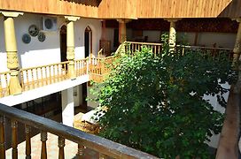 Hotel Nazira & Azizbek