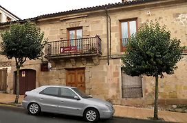 Hostal Puerta Medina