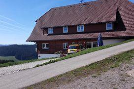 Pension Forsthaus Taele - Das Gaestehaus Vom Schwarzwaldgasthaus Salenhof