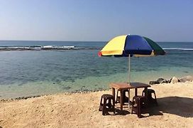 Sunset Surfing Beach Resort