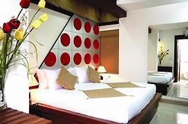 The Nines Business Hotel