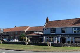 Fox And Goose Inn