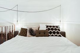 LoftBrücke, Apartment am Platz der Luftbrücke