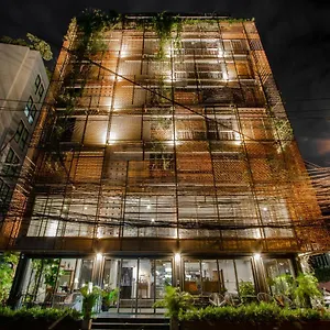 Ir-On-Hotel-Bangkok-Nearby