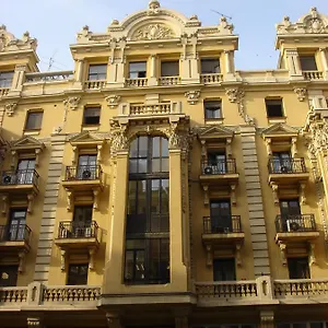 Hostal Avenida Exterior photo