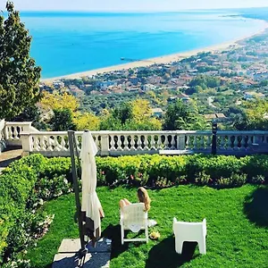 Secret-Garden-Suites-Apartments-Vasto-Skyline