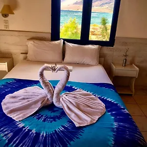 Flisvos-Rooms-Frangocastelo-Beds