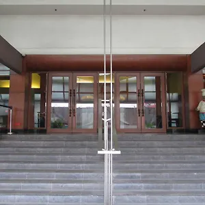 Strand-Hotel-Singapore-Exterior