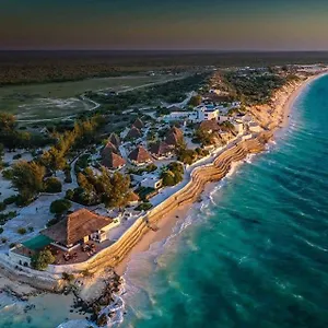 Salary-Bay-Hotel-Tsifota-Nature