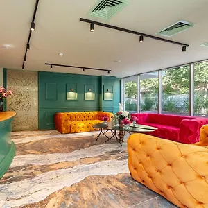 Tomis-Garden-Bucuresti-Aparthotel-Room