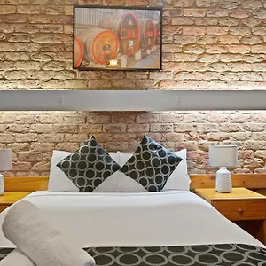 The Settlement Historic Hotel Interior photo