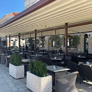 Hotel-Astoria-Tivat-Exterior