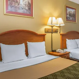 Econo-Lodge-Brunswick-Travel-Center-Exterior