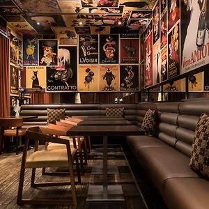 Adina Apartment Hotel Berlin Checkpoint Charlie Restaurant photo