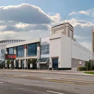 Doubletree-By-Hilton-London-Hotel-Exterior