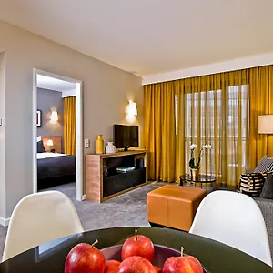 Adina Apartment Hotel Hamburg Michel Room photo