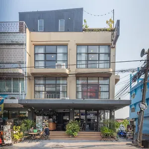 Beige-Poshtels-Netflix-Hostel-Bangkok-Exterior