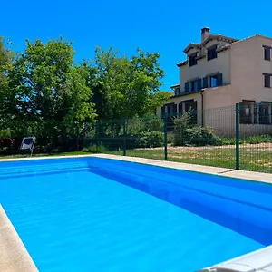 Hotel-Rural-La-Huerta-Montejo-de-la-Vega-de-la-Serrezuela-Swimming-Pool