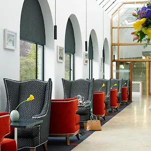 Castlecourt Hotel, Spa & Leisure Restaurant photo