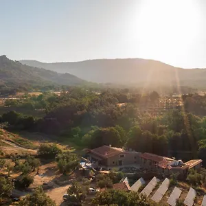 Aqua-Et-Oleum-Hotel-Villamiel-Skyline