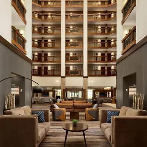Minneapolis-Marriott-Northwest-Hotel-Conference-Center-Brooklyn-Park-Interior