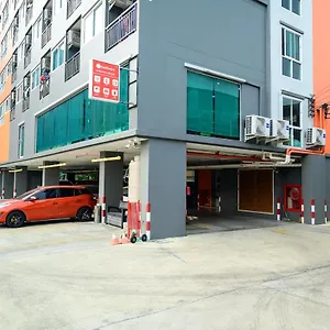 The-Living-Block-Hotel-Bangkok-Exterior