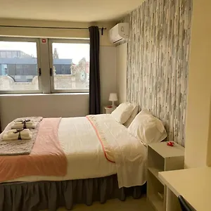 Liber-Guest-House-Braga-Room