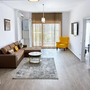 Casa-Del-Mar-2-Aparthotel-Mamaia-Room