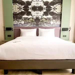 Conti-Hotel-Vilnius-Conference-Centre-Restaurant-Bar-Beds