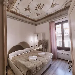 Nashira-Rooms-Florence-Room