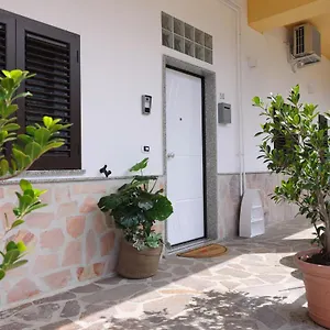 B-B-A-Casa-Di-Angela-Praia-a-Mare-Exterior