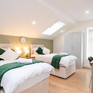 Innovation House Room photo