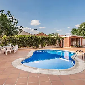 La-Casa-De-Ines-Villa-Alcala-de-Henares-Swimming-Pool