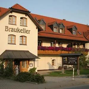 Landgasthof-Braukeller-Fattigau-Oberkotzau-Exterior
