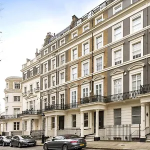 The-Harrington-Knightsbridge-18-Rutland-Gate-Aparthotel-London-Exterior