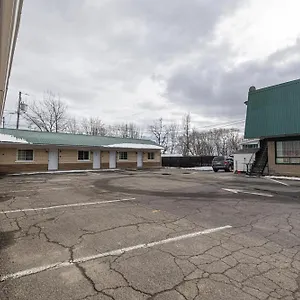 Motel-Deblois-Sainte-Anne-de-Beaupre-Exterior