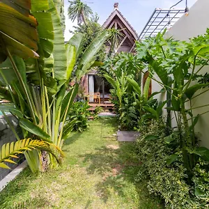 Karma-House-Ungasan-Villa-Jimbaran-Exterior