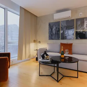 Rozenhaus-Montreal-Hotel-Interior