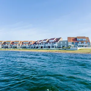 Summio-Parc-Port-Greve-Hotel-Brouwershaven-Exterior