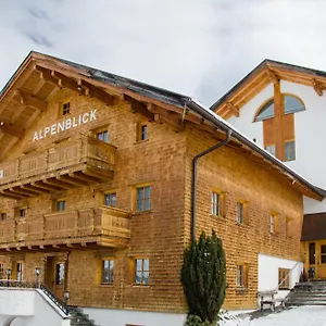 Hotel-Garni-Alpenblick-Ischgl-Exterior